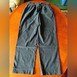 Evan Picone brand Dress Pants - Size: 8     (1179)